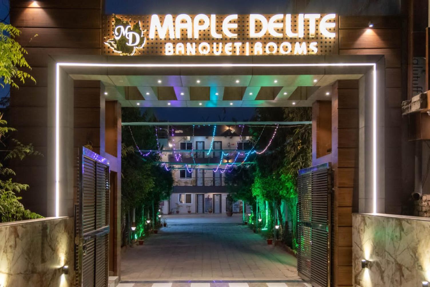 Maple Delite Hotell Lucknow Exteriör bild